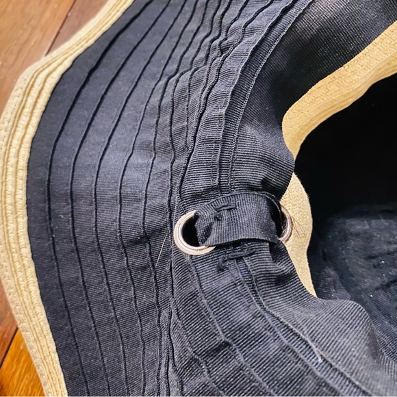 ⭐️ AUGUST Black and Tan Ribbon Bow Sun Hat - Picture 4 of 9